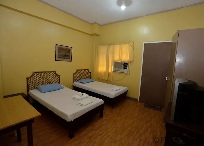 Hotel C Est La Vie 2*