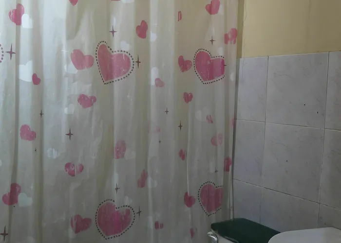 C Est La Vie Hotel
